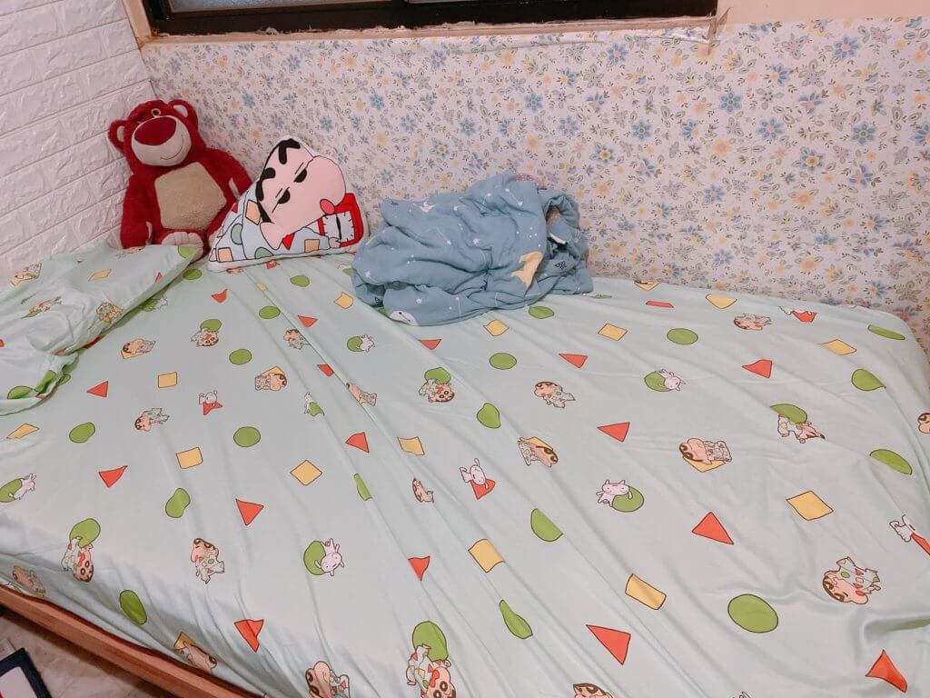 蠟筆小新天絲床包開箱_00