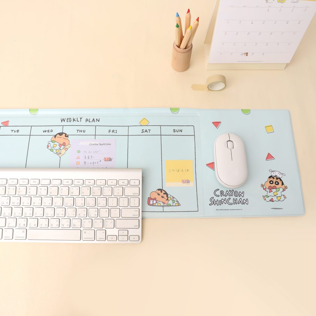 蠟筆小新多功能桌墊_00