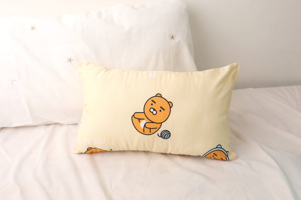 Kakao Friends天絲午安枕 Ryan_00